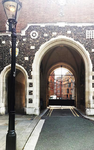 London Deans yard door