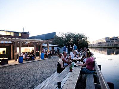 London Hackney Wick Smokey Tails popup bbq Olympic Park